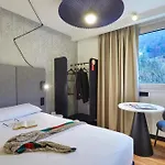 Отель Ibis Porte Du Montblanc 3*