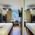 Ibis Hotel 3*