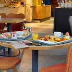 Ibis Porte Du Montblanc 3* Салланш