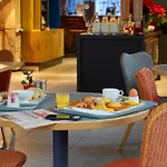 Ibis Porte Du Montblanc Салланш