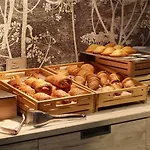 Отель Ibis Porte Du Montblanc 3*