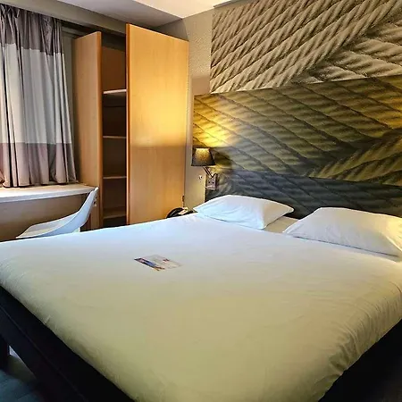 Hotel Ibis Porte Du Montblanc