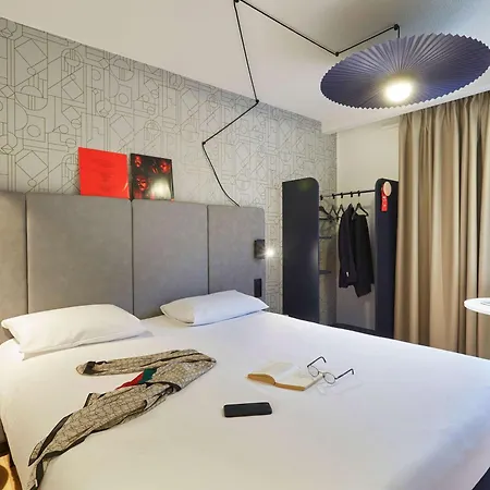 Ibis Porte Du Montblanc Hotel 3*