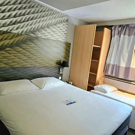 Hotel Ibis Porte Du Montblanc 3*