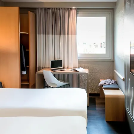 Ibis Porte Du Montblanc