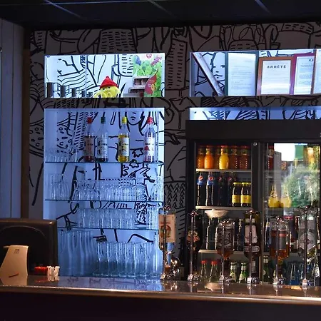 Ibis Porte Du Montblanc 3* Σαλάνς