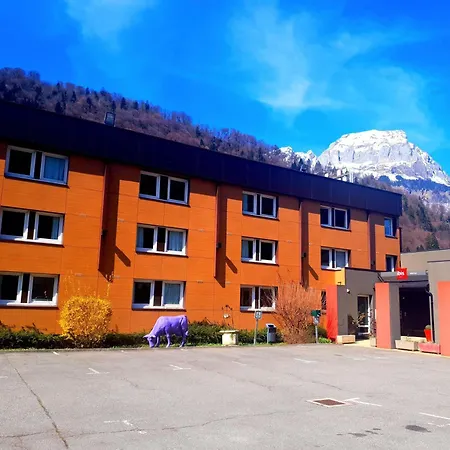 Ibis Porte Du Montblanc 3* 萨莱切