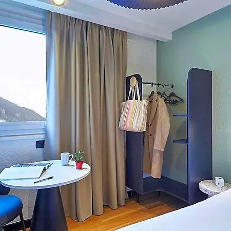 Otel Ibis Porte Du Montblanc 3*