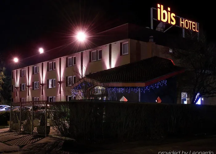 Hotel Ibis Porte Du Montblanc 3*